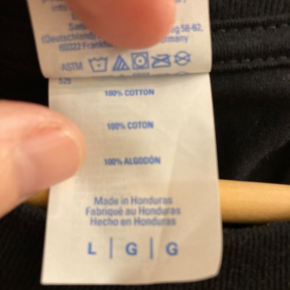 NWOT Birthday Barbie T shirt size large - Picture 4 of 5